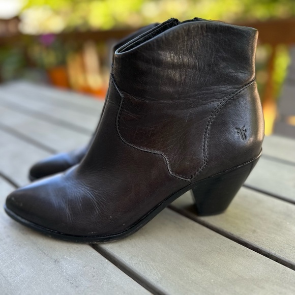 Frye Shoes - Frye Reed Leather Boot Women's Black Size 9.5